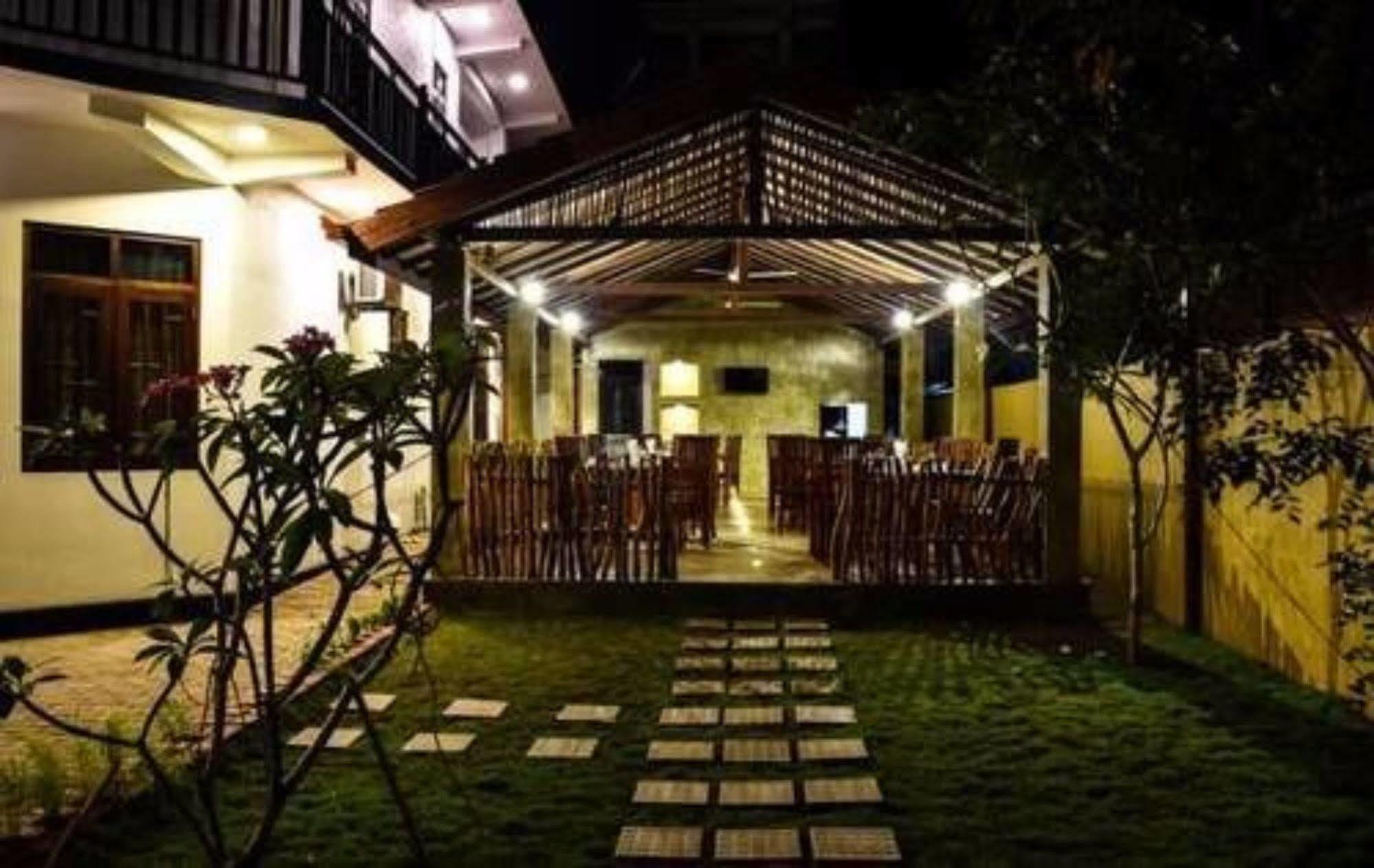 Ocean Glory Hotel Ettukala Екстериор снимка