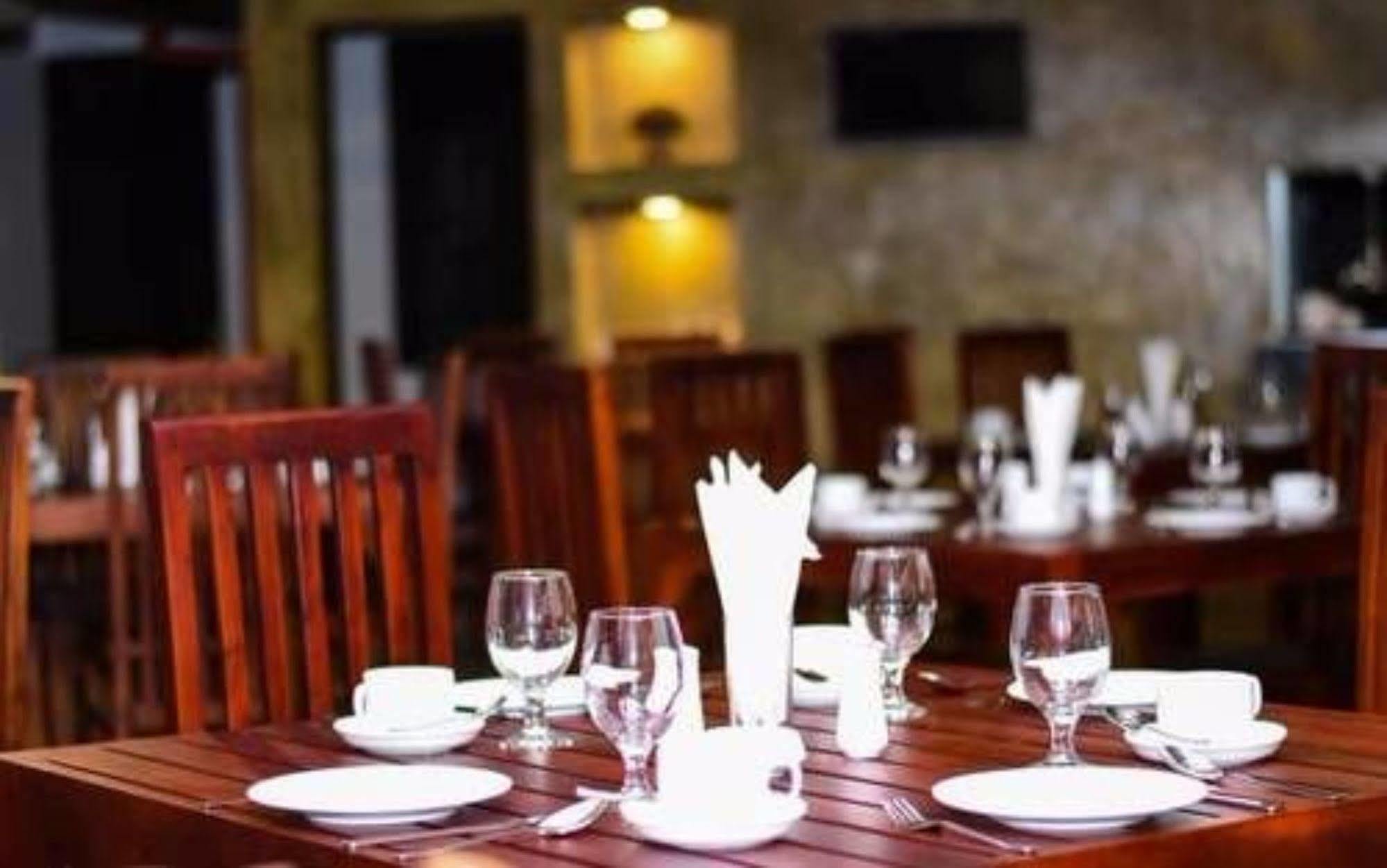Ocean Glory Hotel Ettukala Екстериор снимка